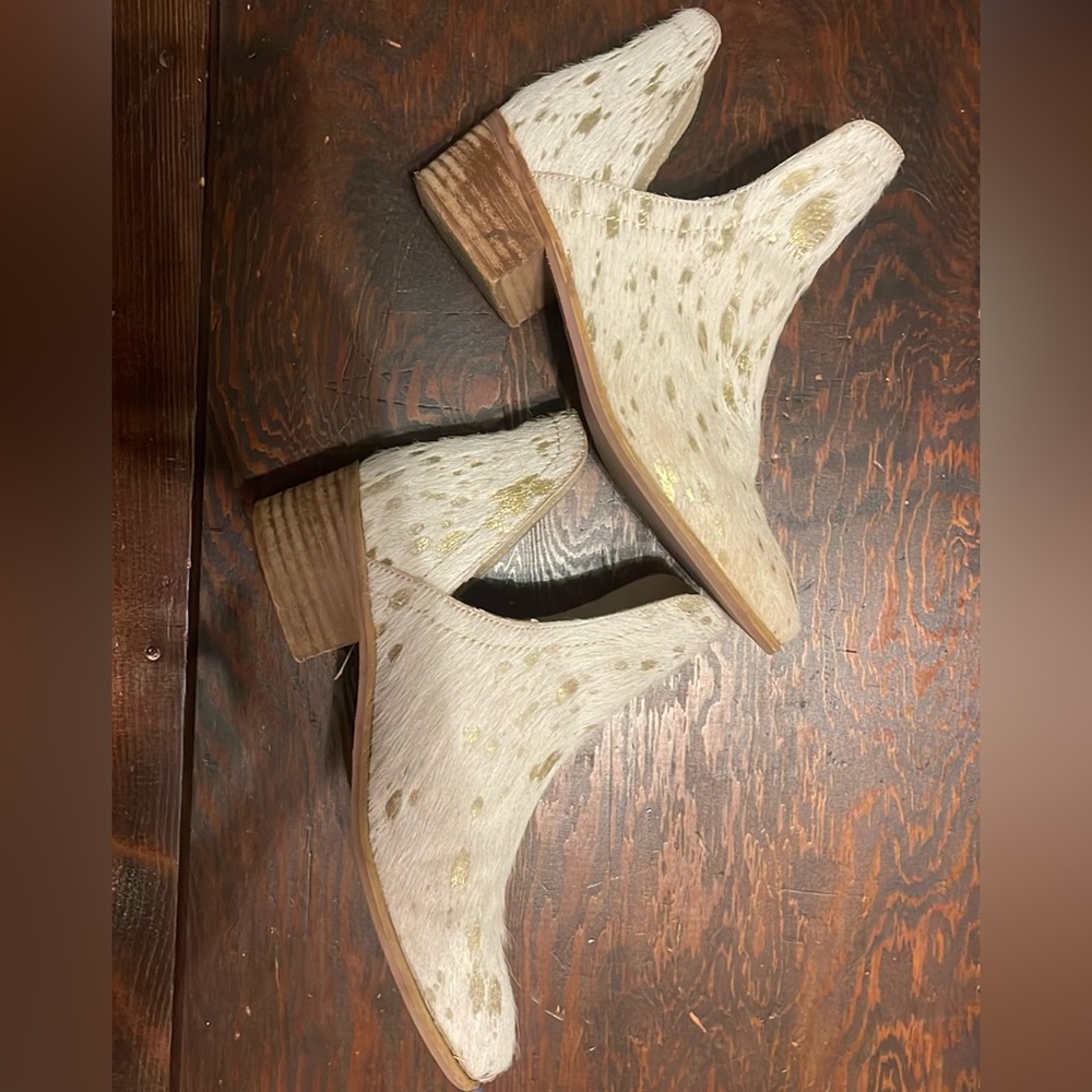 Coconuts cowhide booties